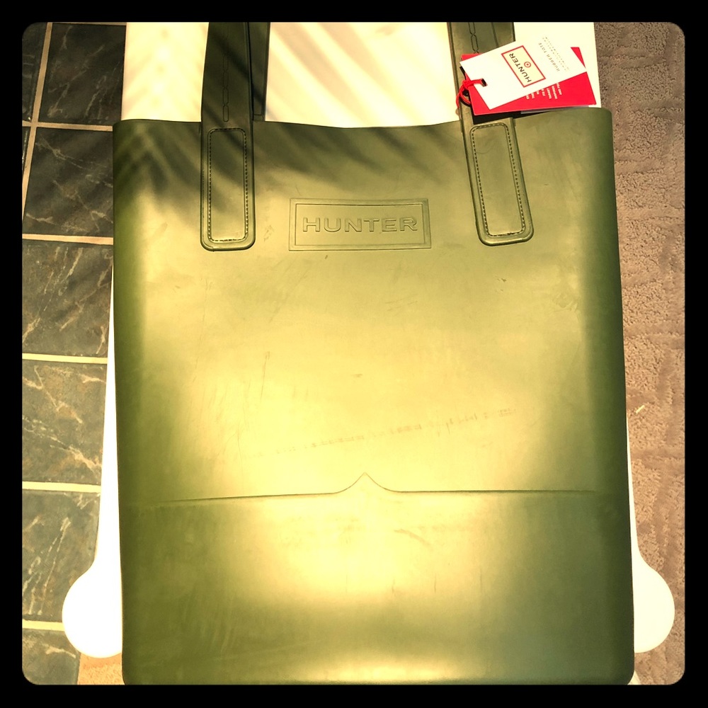 🔥HP🔥 Hunter for Target Rubber Sling Bag - Green